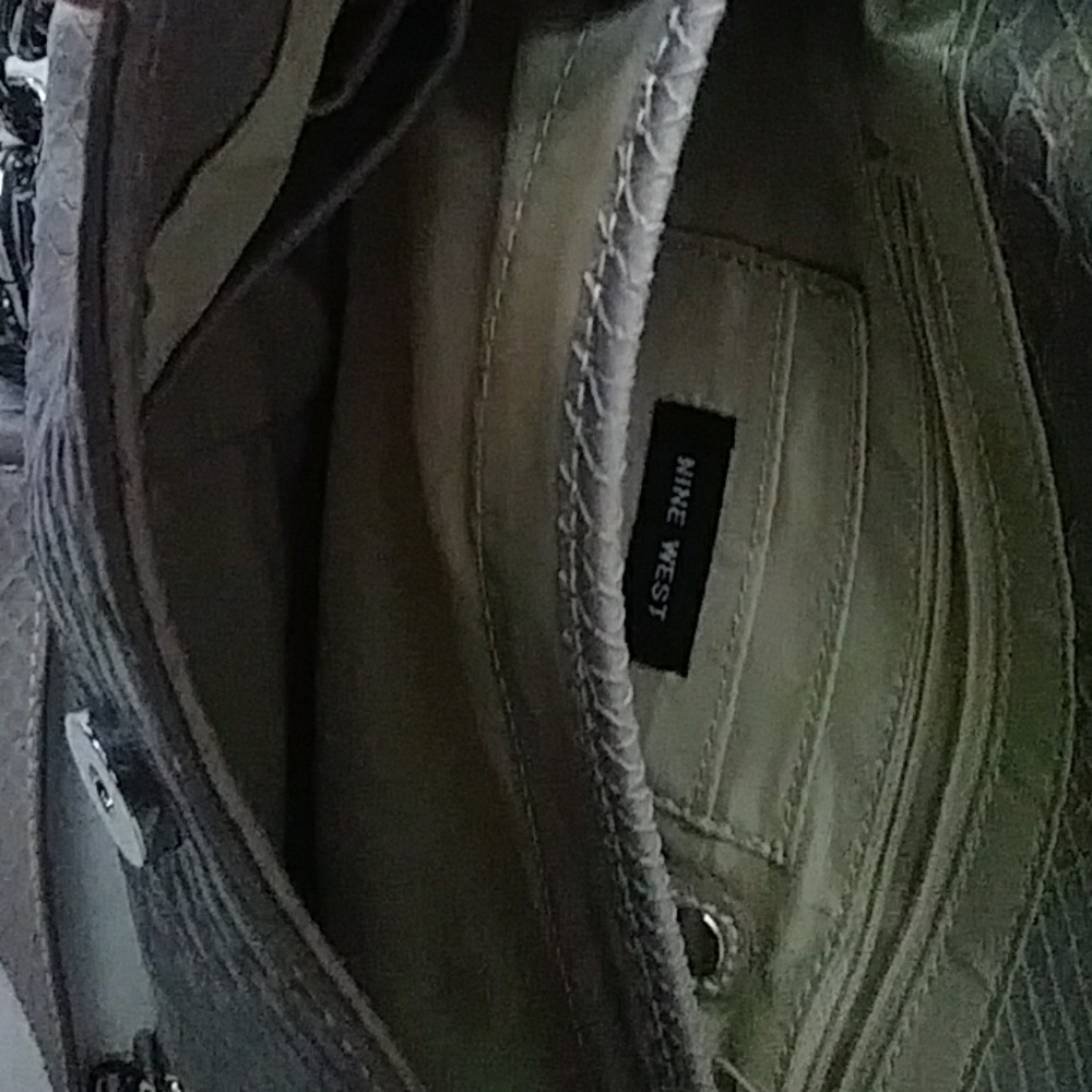 Hand bag - Picture 3 of 3